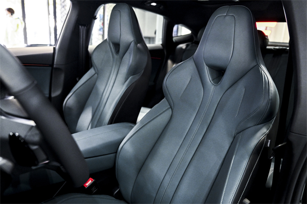 B級(jí)運(yùn)動(dòng)轎車新標(biāo)桿來(lái)了，MG7 2025款智能登場(chǎng)，限時(shí)一口價(jià)11.29萬(wàn)元起